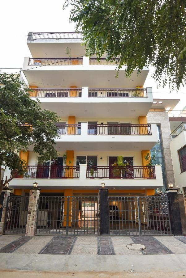 Bedchambers Serviced Apartments, Sector 38 Gurgaon Esterno foto